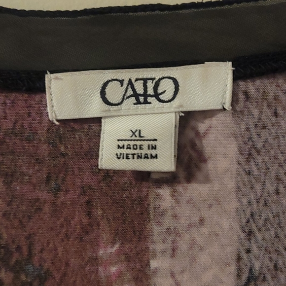 Beautiful shark-bite Tunic - Picture 2 of 7